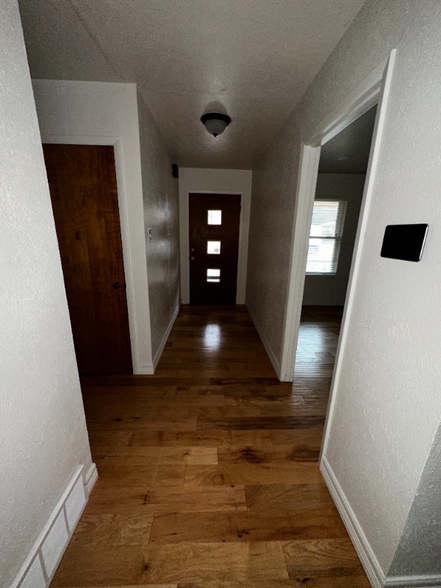 Building Photo - 1241 N Wildwood Dr