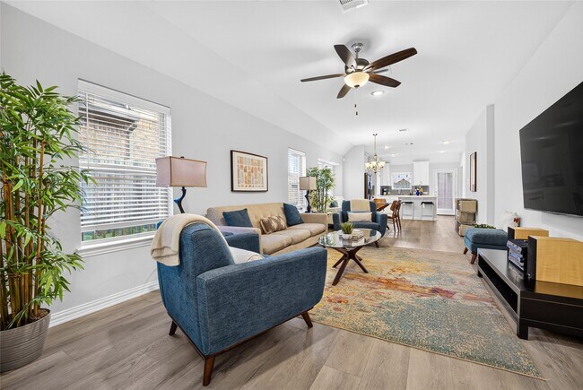 Building Photo - 12823 Silverbank Run Dr