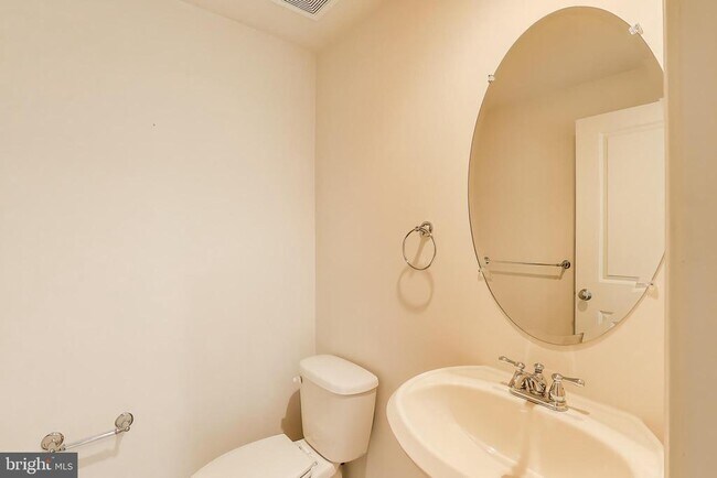 Building Photo - 13411 Deer Highlands Way