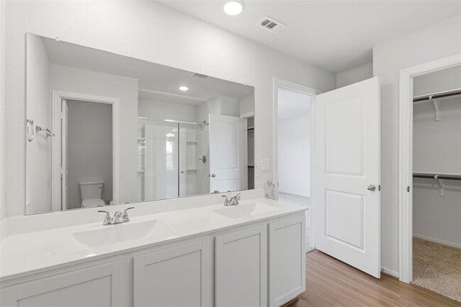 Building Photo - 141 Everglades Dr