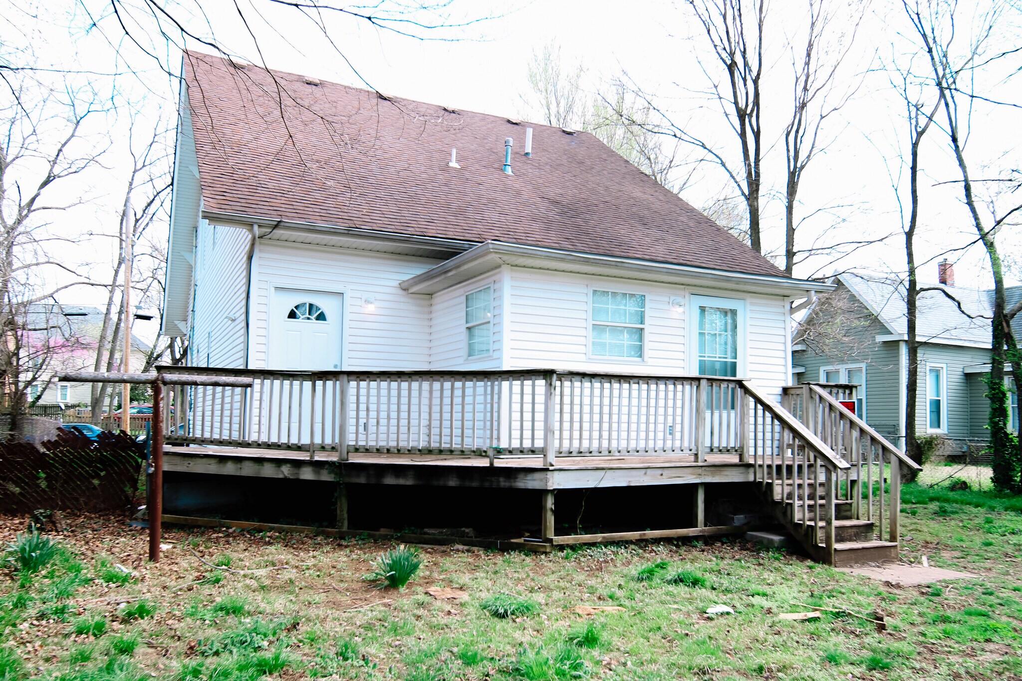 Building Photo - 613 S Main Ave