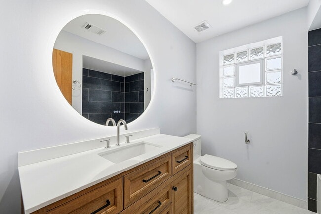 Building Photo - 4311 Grace St