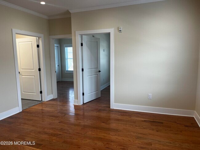 Building Photo - 2419 Bridge Ave