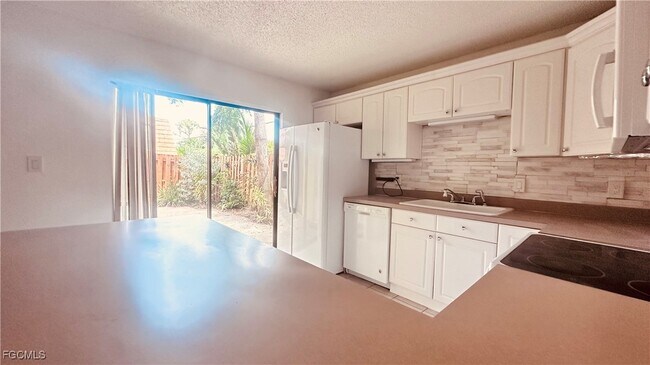 Building Photo - 1715 Park Meadows Dr