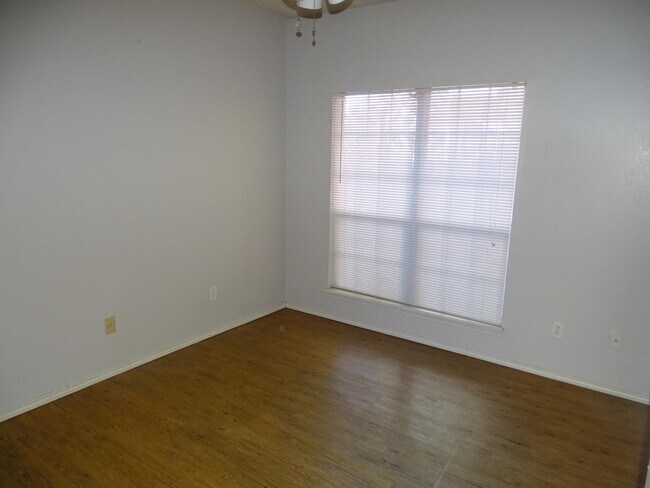 Building Photo - 5102 80th St