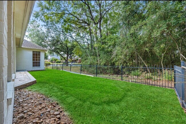 Building Photo - 6650 Camptown Cir