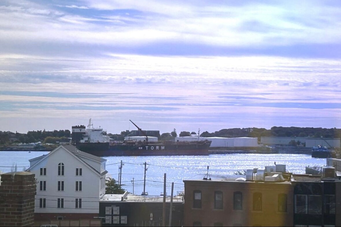 Building Photo - 62 India St