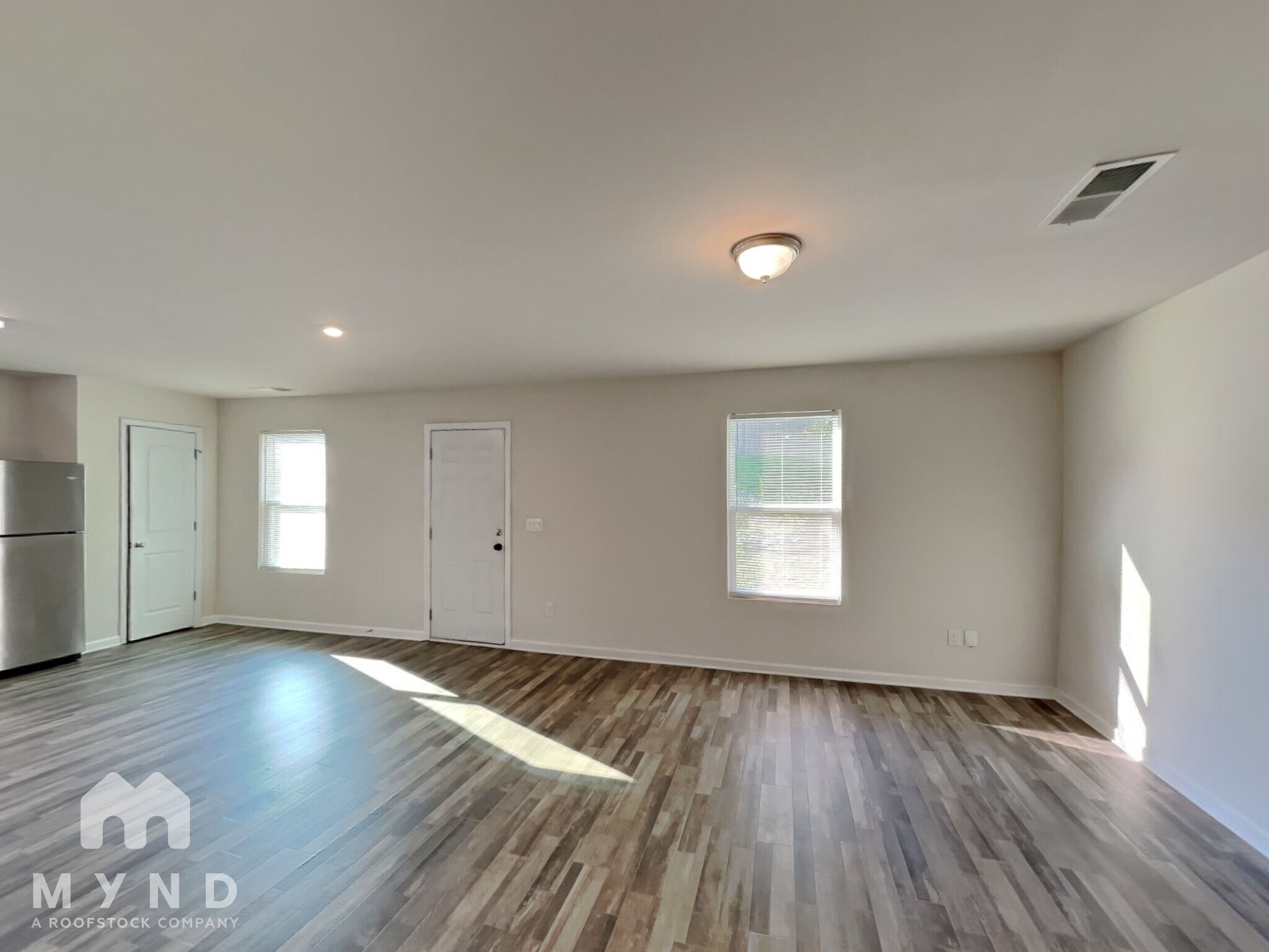 Building Photo - 418 Jada Ln