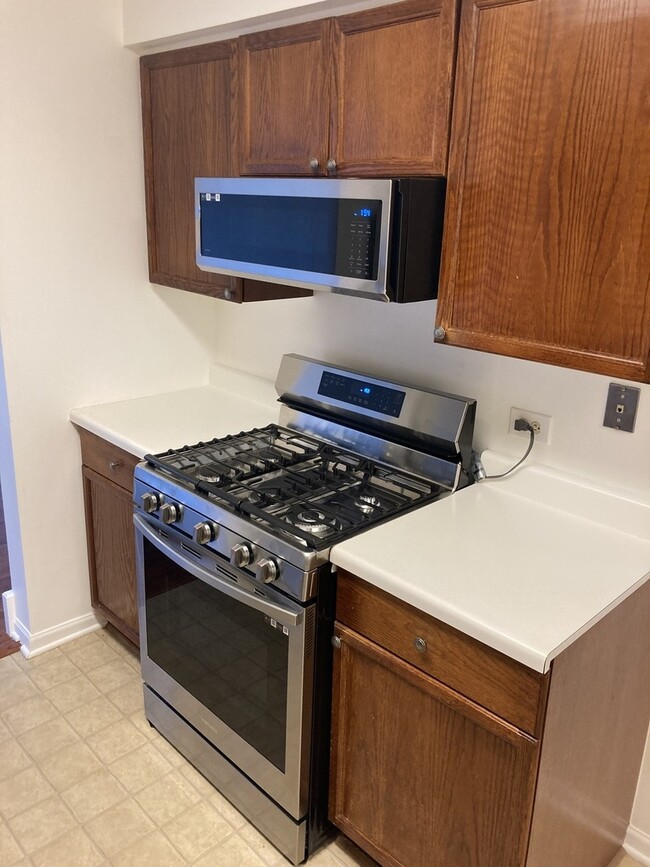 Building Photo - 12900 W Heiden Cir