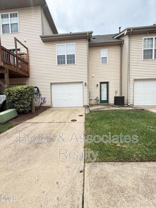 Building Photo - 9911 Cleaver Ct