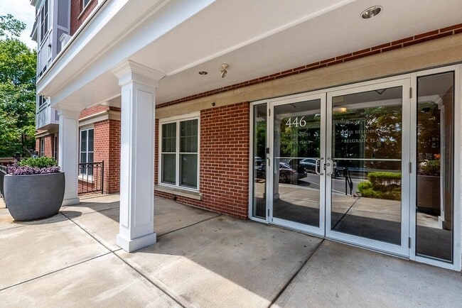 Building Photo - 446 Belgrade Ave