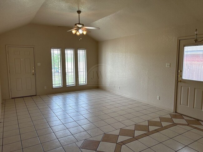 Building Photo - 4704 Pennington Ave