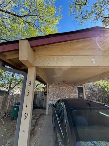 Building Photo - 3319 Dolphin Dr