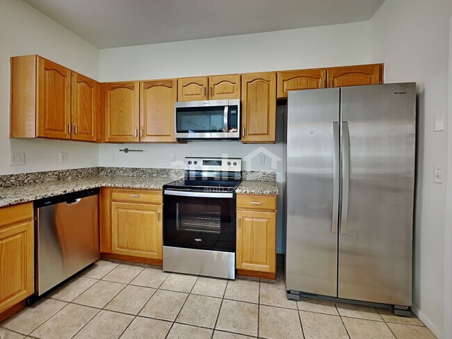 Building Photo - 7220 Grand Cascade Point