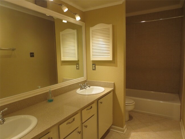 Building Photo - 7950 N Stadium Dr