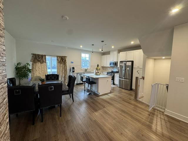 Building Photo - Coming Soon – Available June 1st! Fully Upgraded 3 Bedroom, 3.5 Bath Townhome in the Desirable La...