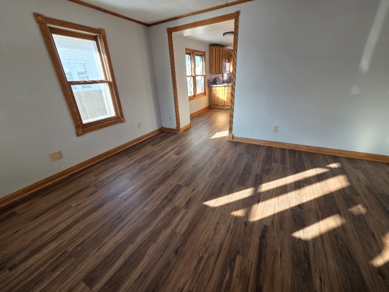 Building Photo - 2000 44th St