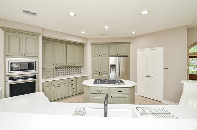 Building Photo - 1407 Kennoway Park Dr