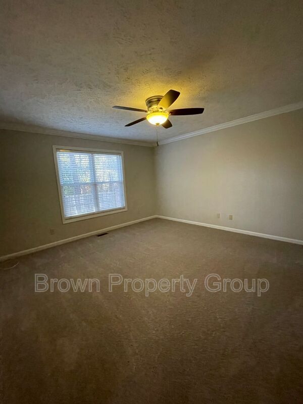 Building Photo - 3401 Lainey Ln