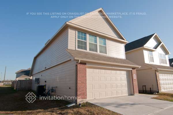 Building Photo - 2528 Open Range Dr