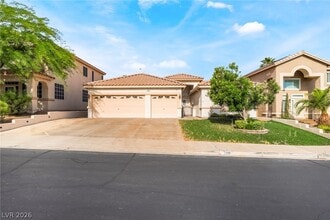 Building Photo - 275 Full Wine St