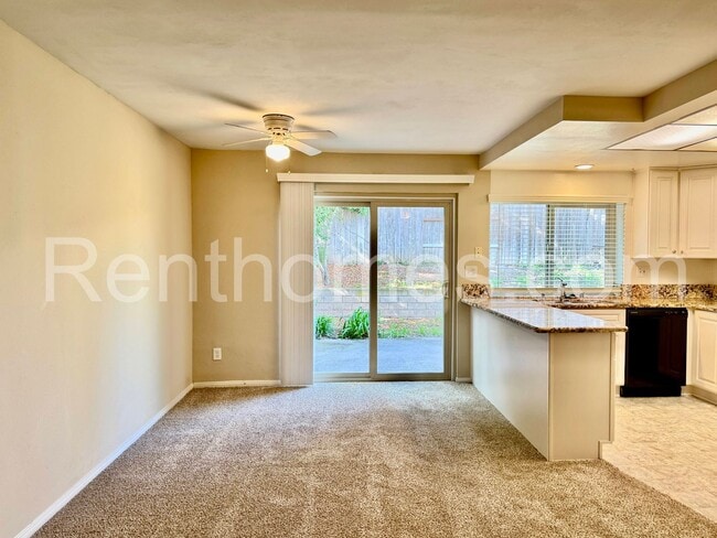 Building Photo - 13534 Longfellow Ln