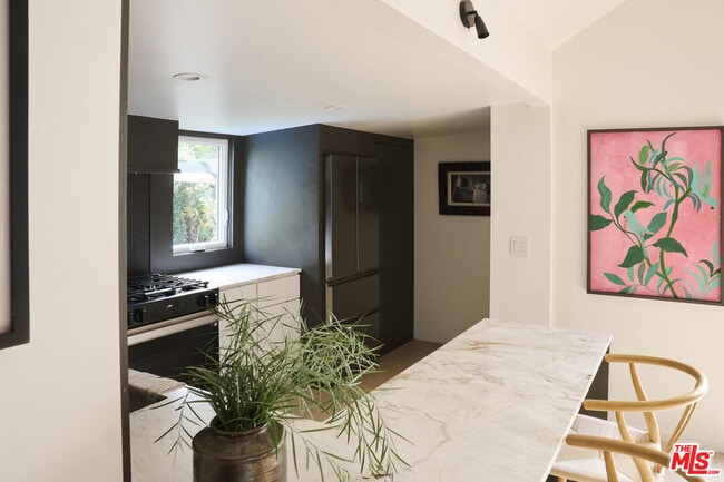 Building Photo - 5918 Monte Vista St