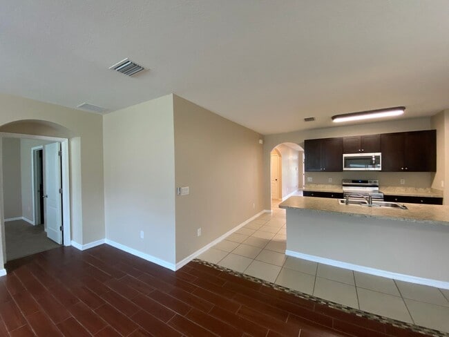 Building Photo - Oak Hill Plantation - 4/2/2 **Won't Last**