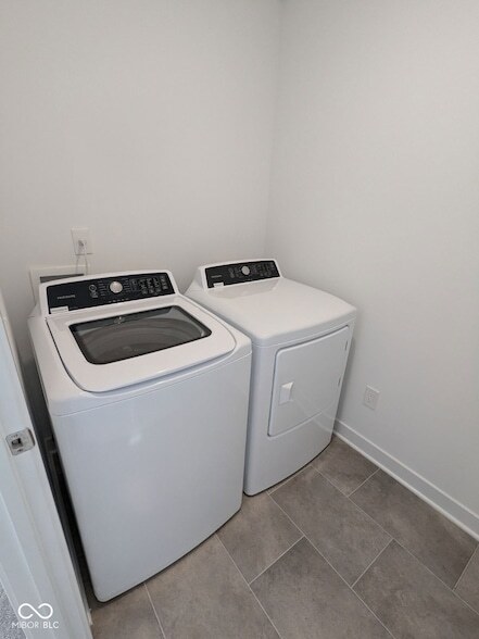 Building Photo - 6558 Hawthorne Dr