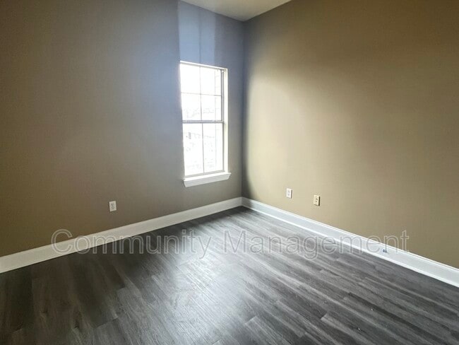 Building Photo - 24223 Chateau de Chene Blvd