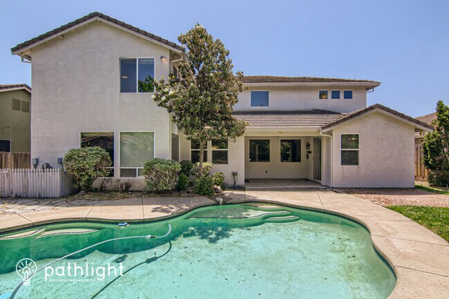Building Photo - 6142 Big Bend Dr, Roseville, CA, 95678
