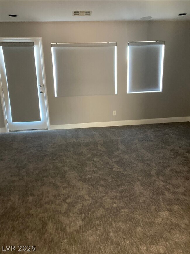 Building Photo - 7020 N Albatross Attic St