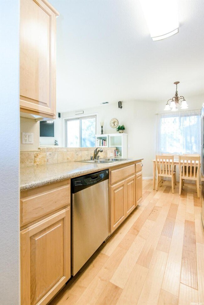 Building Photo - 9366 Villa Bella Ln