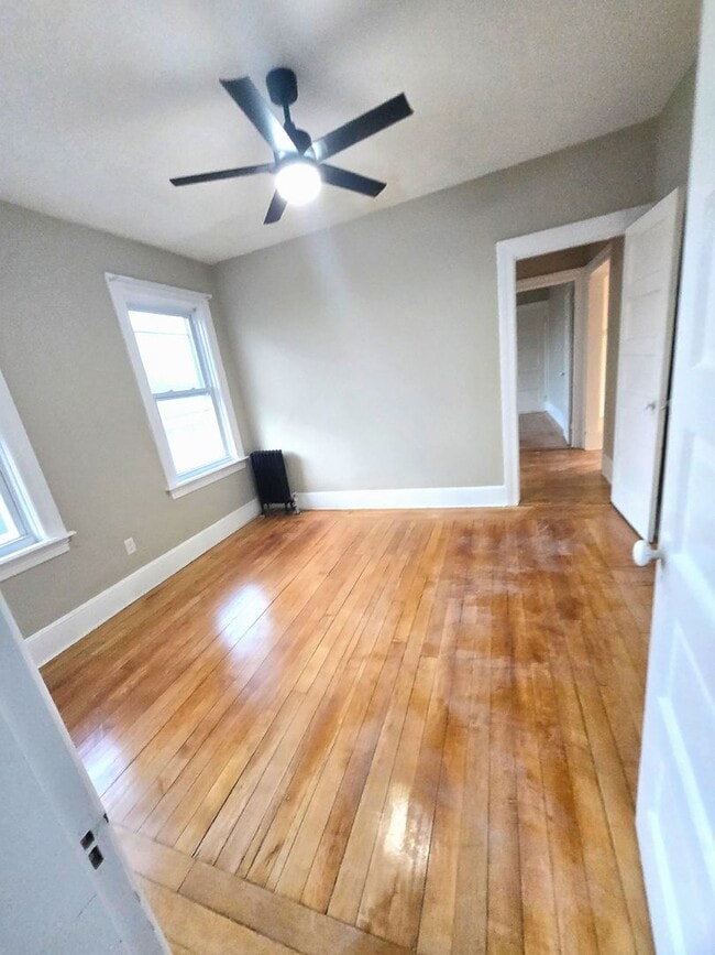 Building Photo - 848 Smith St