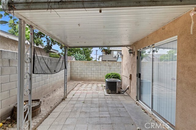 Building Photo - 20721 Roseton Ave