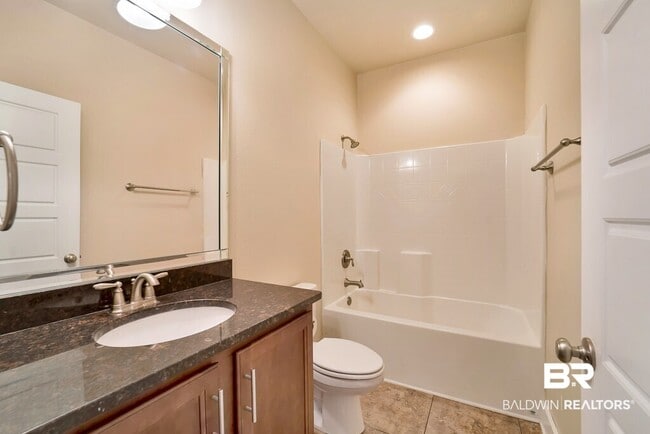 Building Photo - 9879 Volterra Ave