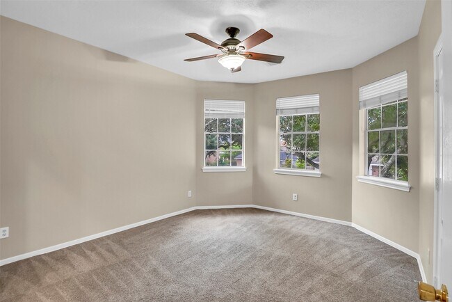 Building Photo - 4407 Magnolia Ln