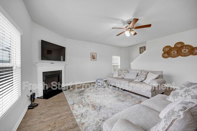 Building Photo - 300 Barony Pl Dr