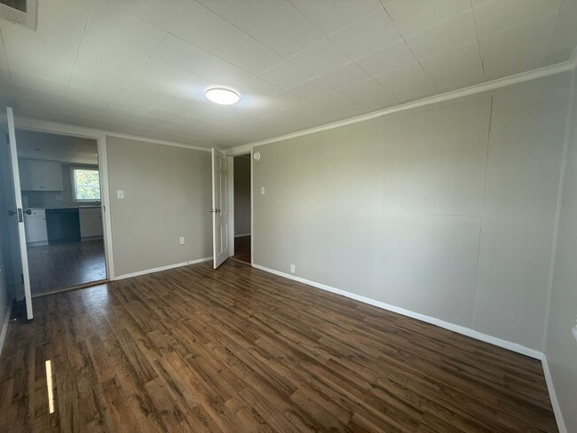 Building Photo - 3 Bedroom 1 Bathroom Home in Greene County...