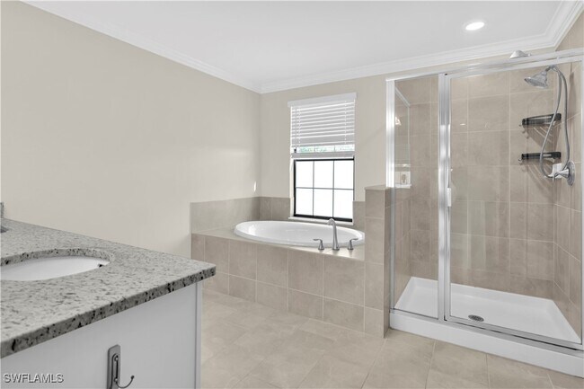 Building Photo - 11884 Boxelder Way