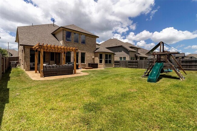 Building Photo - 3010 Flora Manor Dr