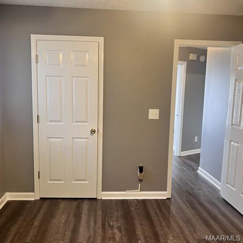 Building Photo - 932 Eastern Oaks Dr