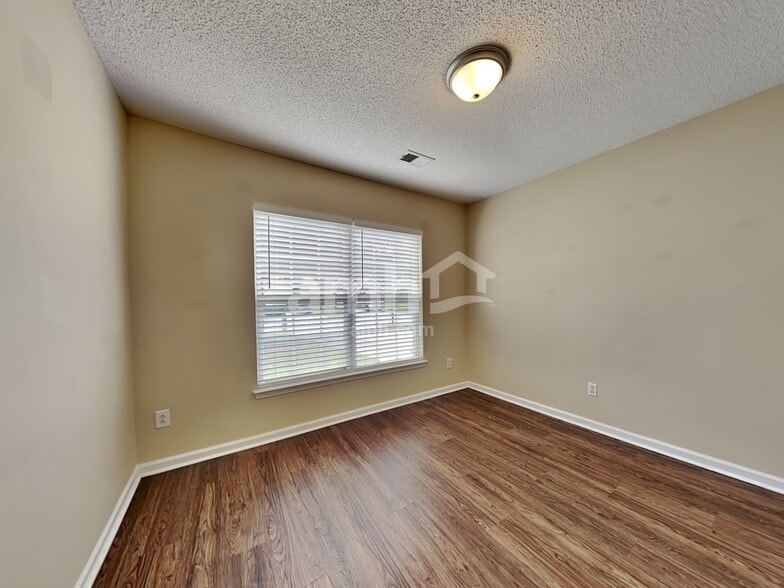 Building Photo - 89 Dovetail Cir
