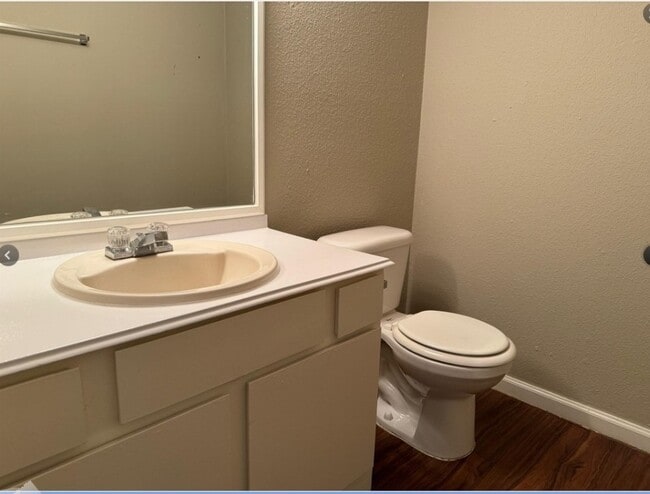 Building Photo - 2200 Cypress Landing Rd