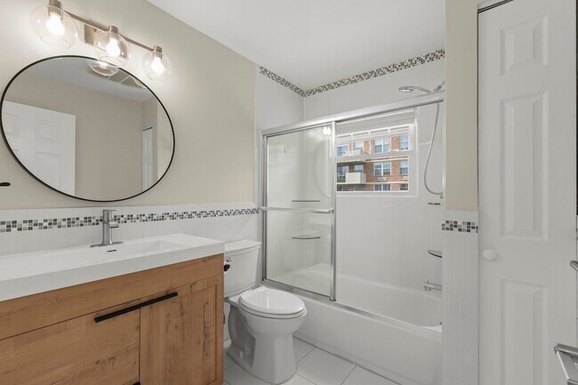 Building Photo - 6 Grand Cove Way