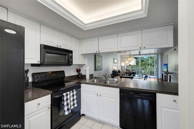 Building Photo - 15161 Cedarwood Ln