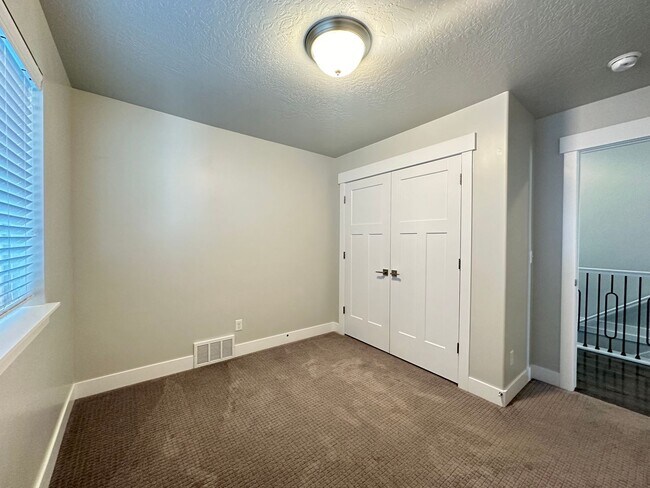 Building Photo - Great Home in Lehi Now Available!