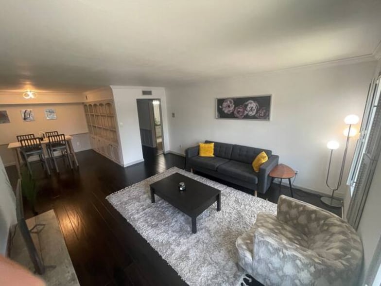 Living Room - 361 N Post Oak Ln