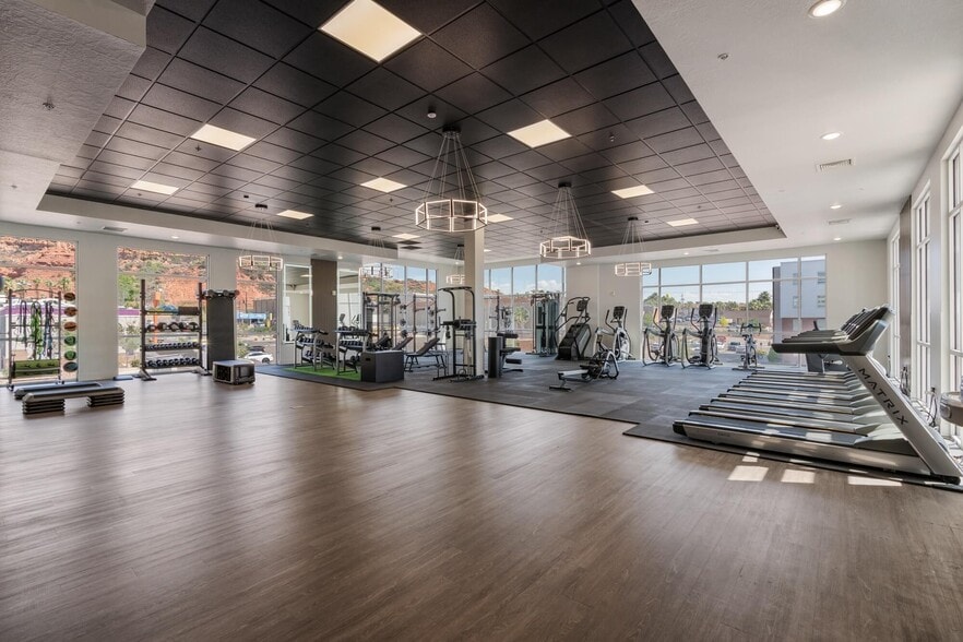 Building Photo - 605 Place Student Housing & Co-Living