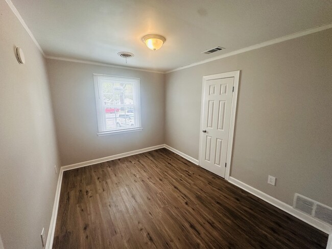 Building Photo - 781 Dawn Cove